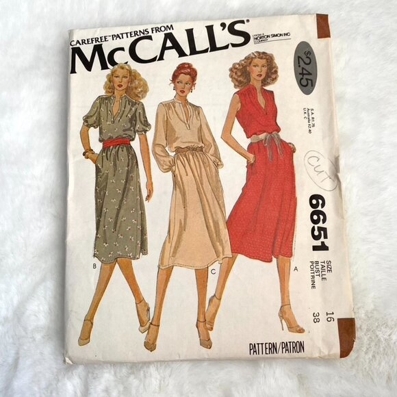 2 McCall's Sewing Patterns - Picture 4 of 5